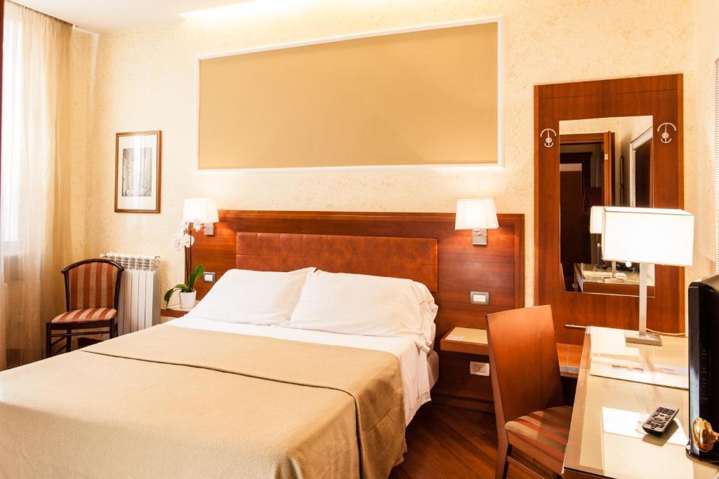 Hotel Madrid Rome Room photo