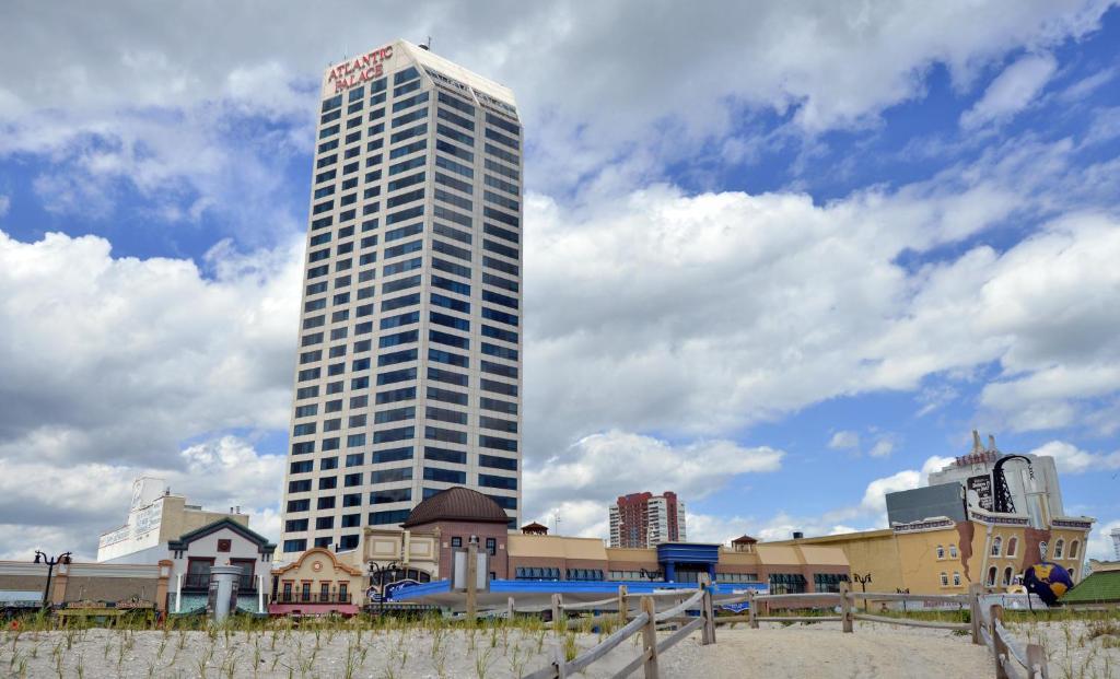 Atlantic Palace Suites Atlantic City Exterior photo