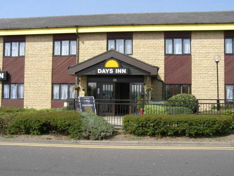 Days Inn Hotel Sheffield South Harthill  Exterior photo
