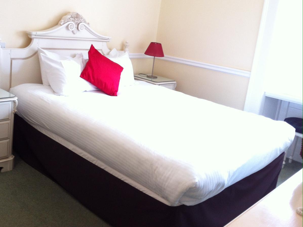 The Waterside Hotel Inverness Room photo