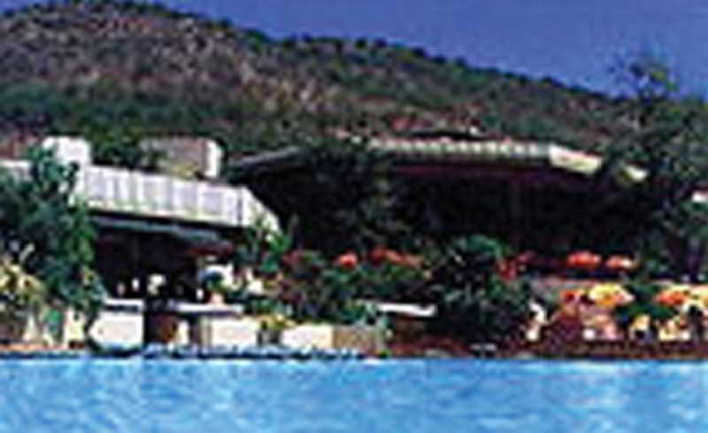 The Cabanas Hotel At Sun City Resort Exterior photo
