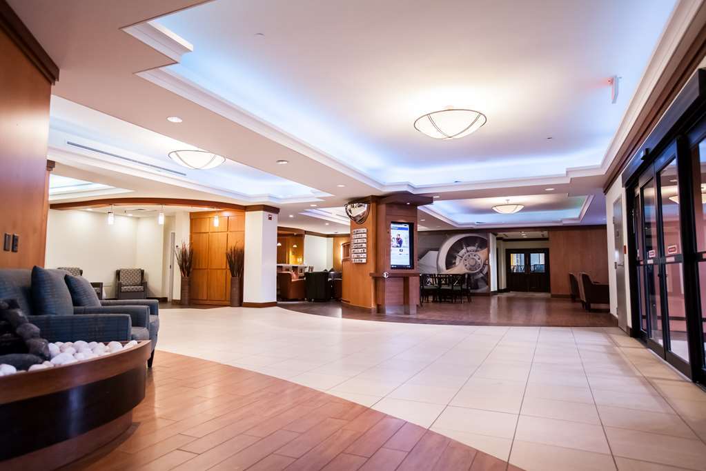 Best Western Premier Toronto Airport Carlingview Hotel Interior photo