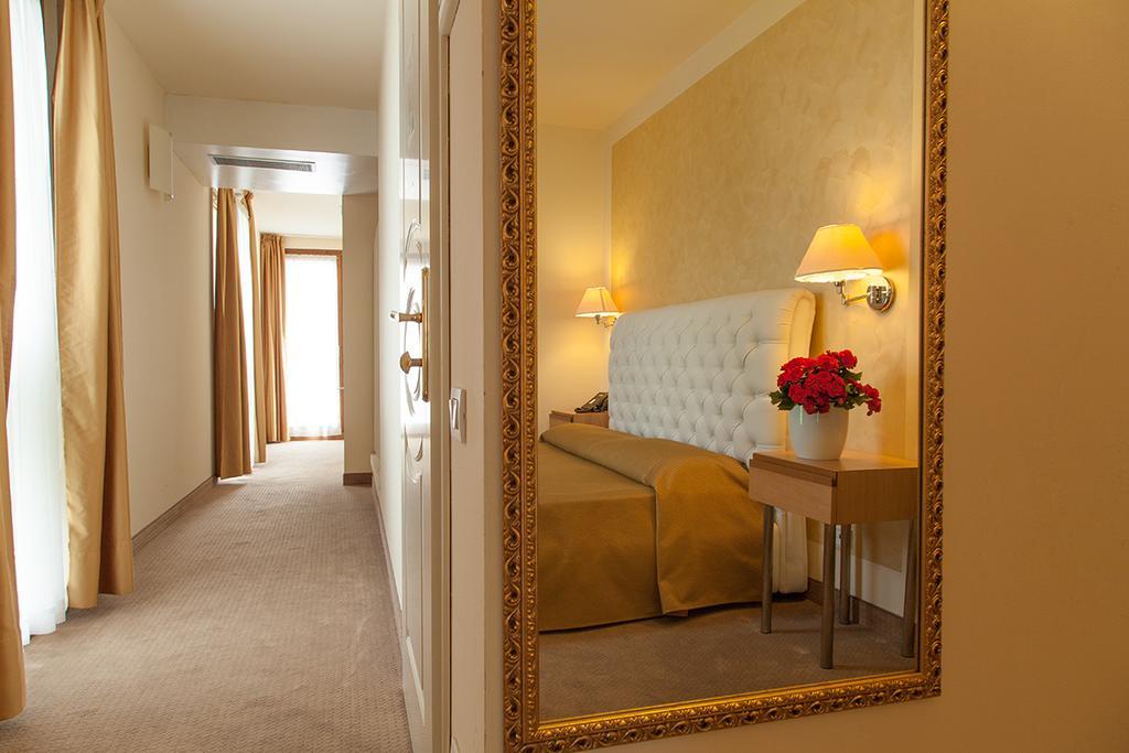 Hotel Dependance Silvestro Garda  Room photo