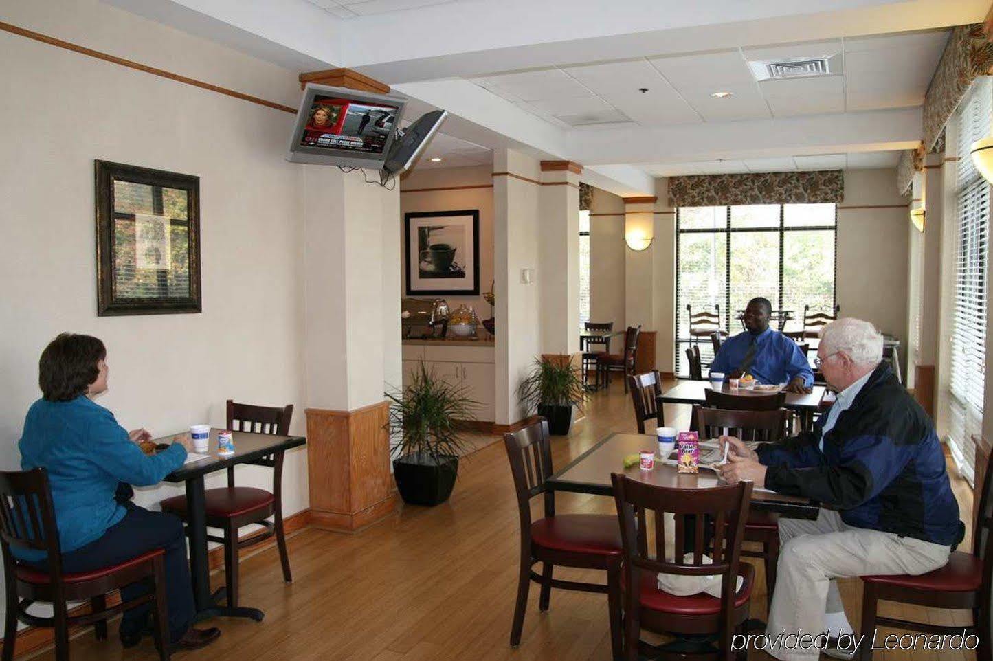 Hampton Inn Charleston-Daniel Island Restaurant photo