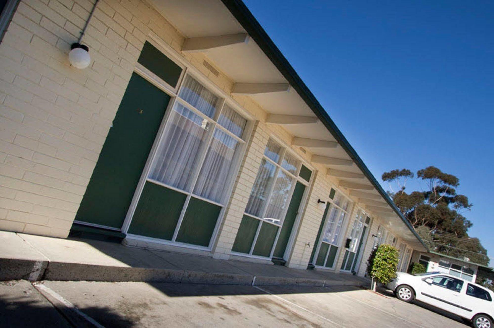 Parkville Motel Melbourne Exterior photo