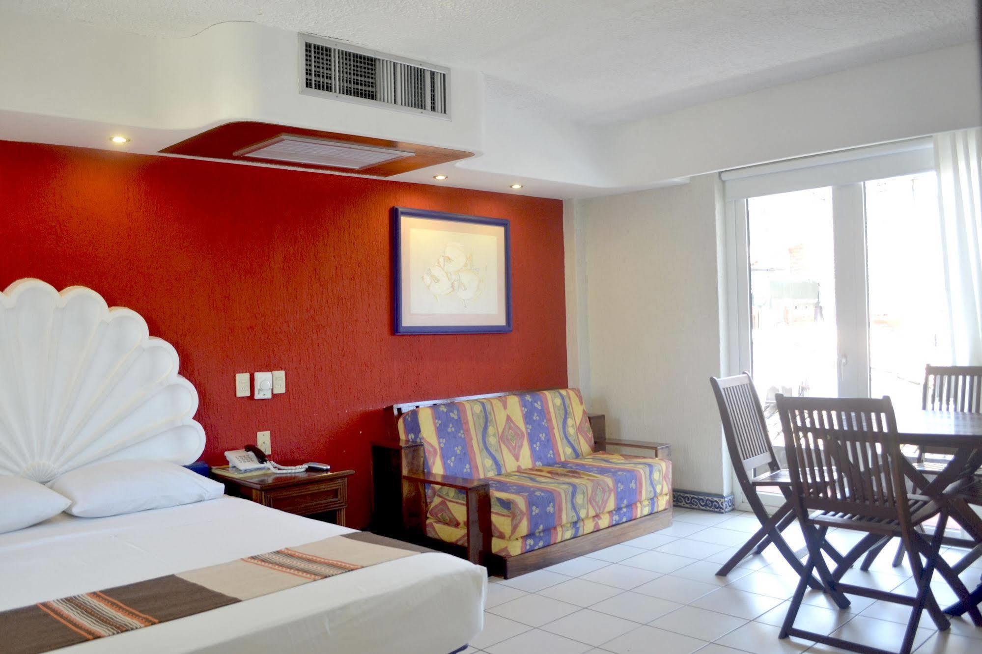 Hotel Rio Malecon Puerto Vallarta Exterior photo