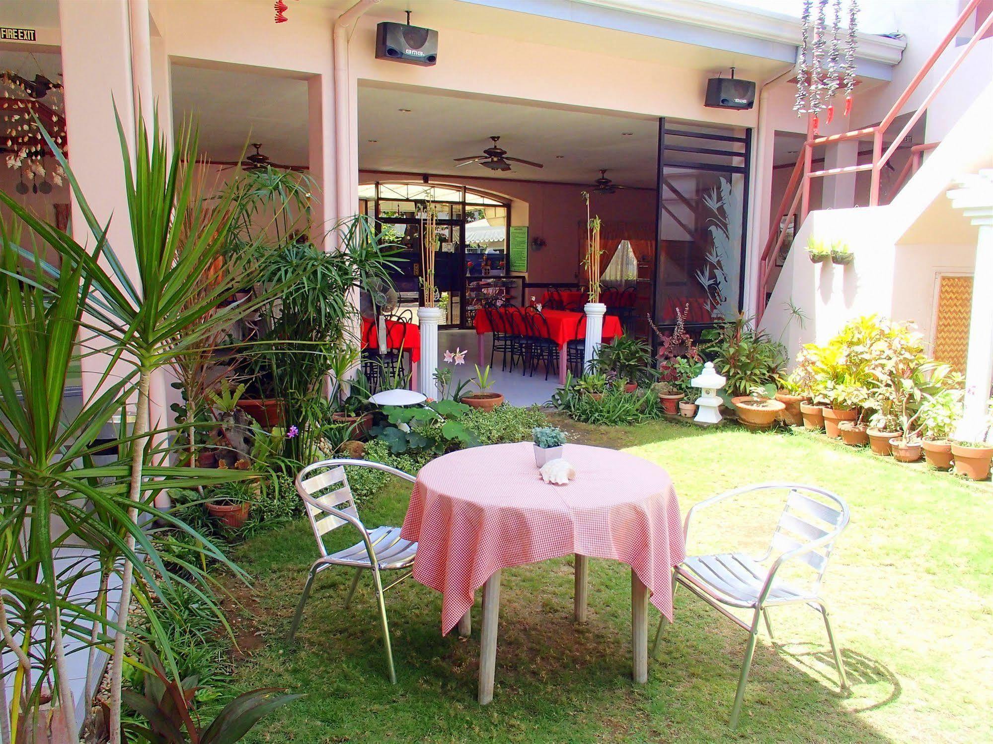 Tropical Sun Inn Puerto Princesa Exterior photo