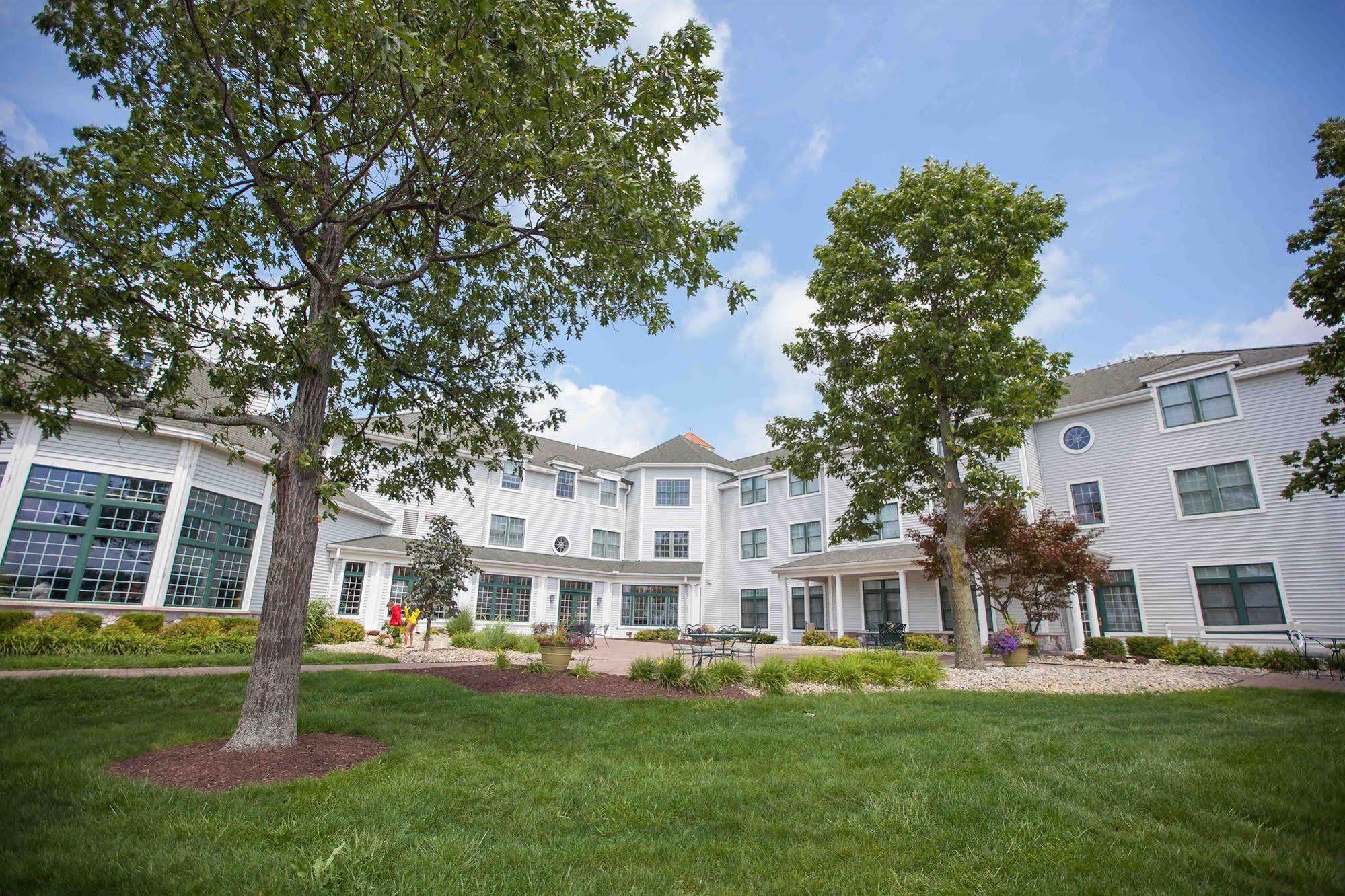 Oakwood Resort Syracuse Exterior photo