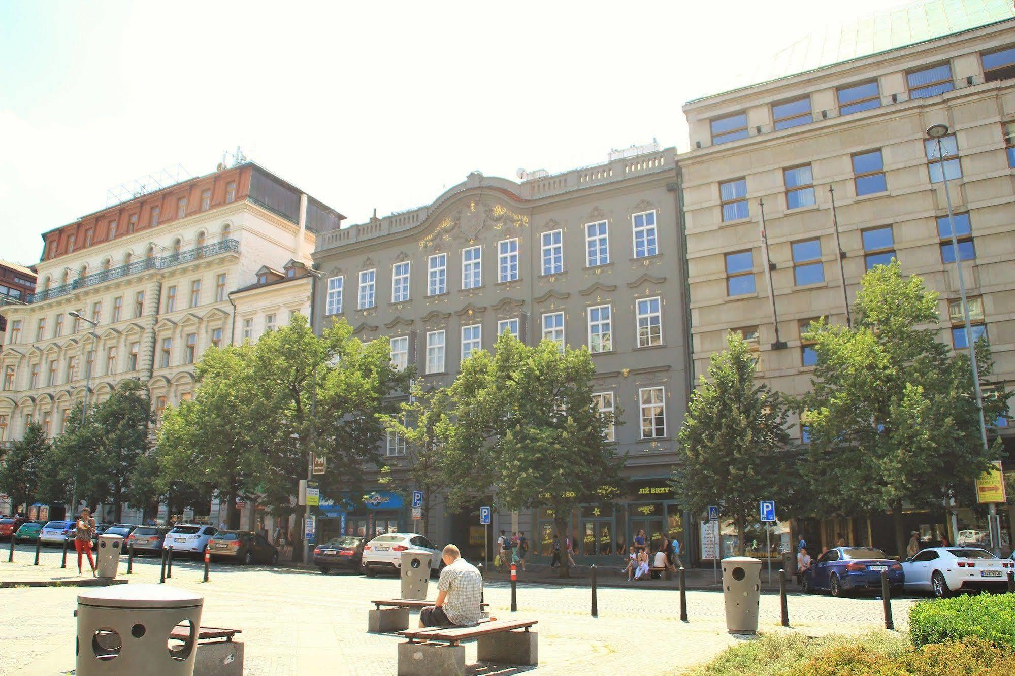 Picasso Apartments Prague Exterior photo