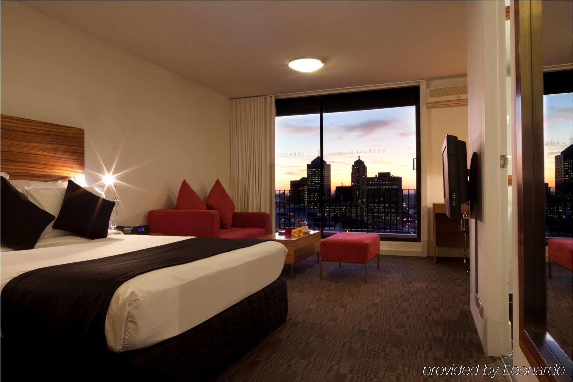 Cambridge Hotel Sydney Room photo