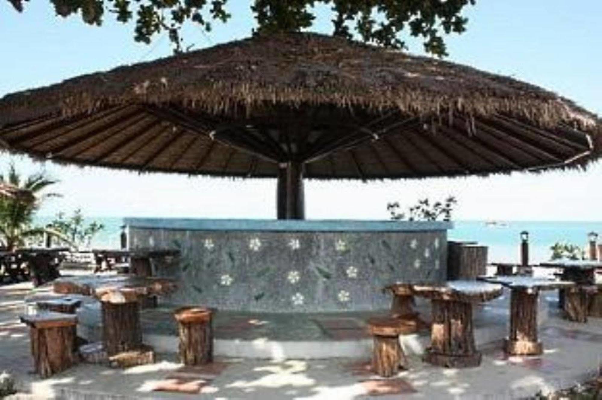 Alongkot Beach Resort Khanom Exterior photo