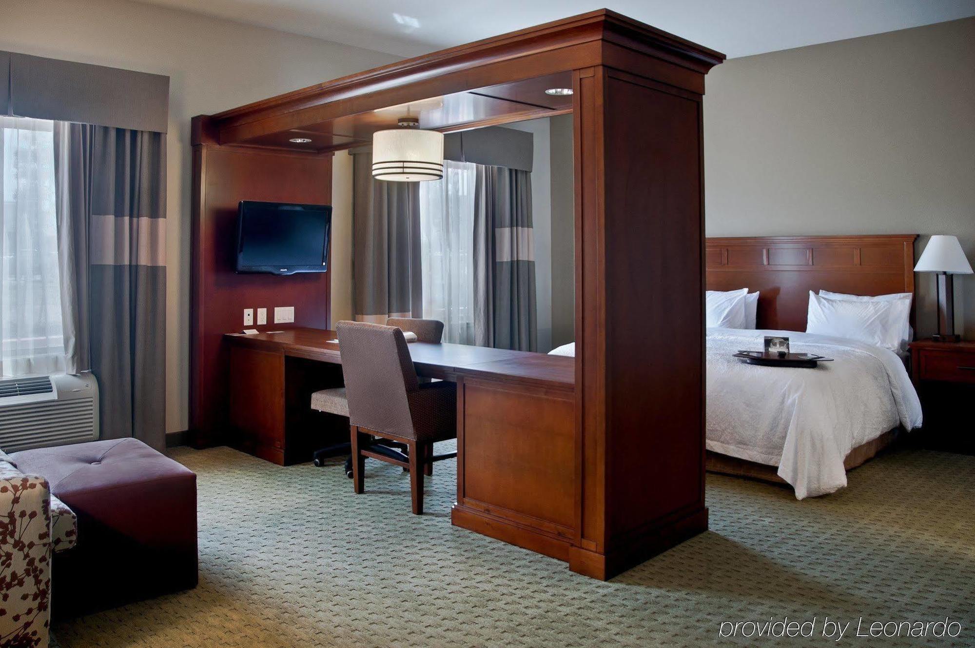 Hampton Inn And Suites Salem Room photo