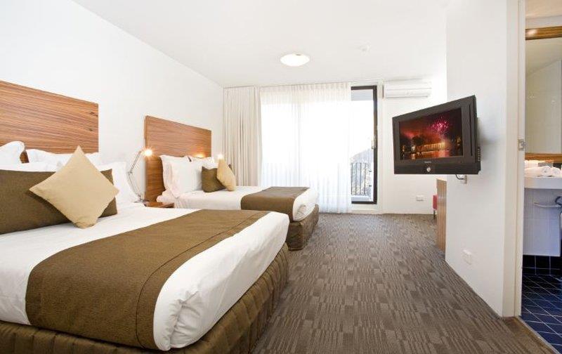 Cambridge Hotel Sydney Room photo