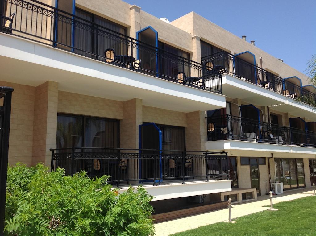 Aquarius Beach Hotel Limassol Exterior photo