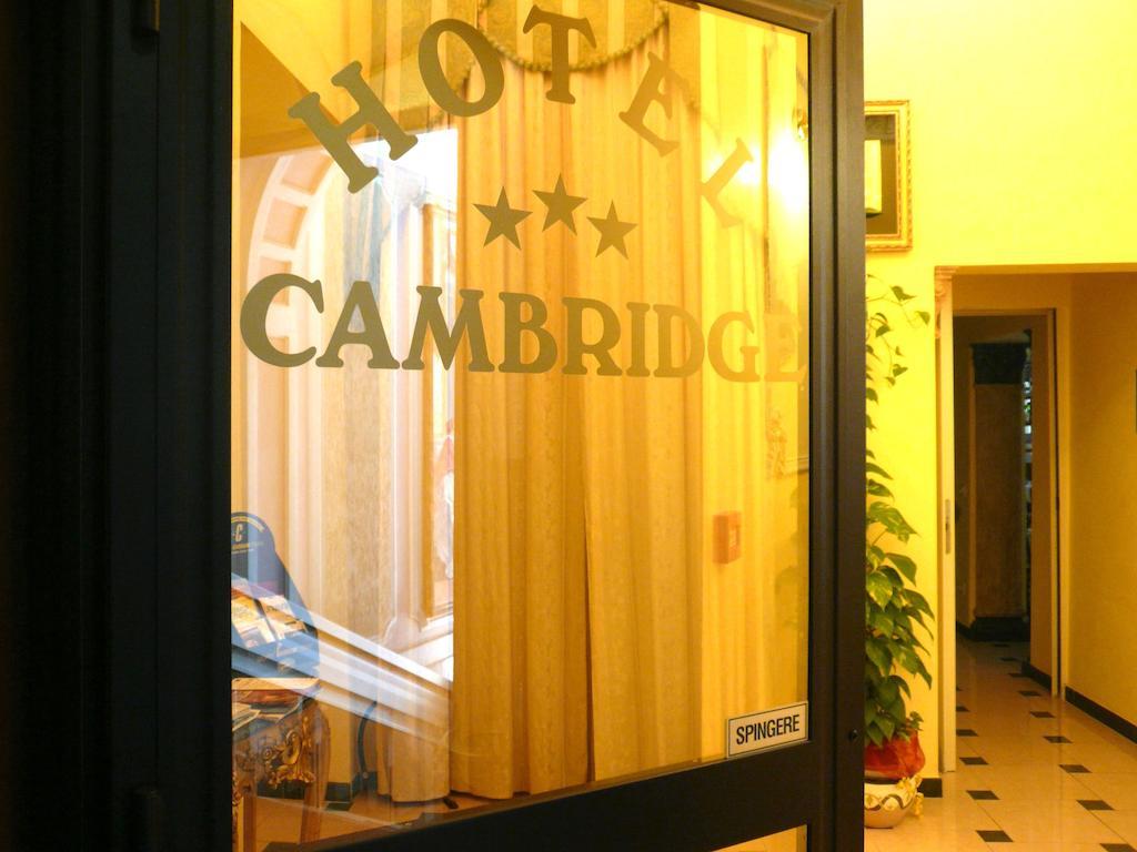 Cambridge Hotel Rome Exterior photo