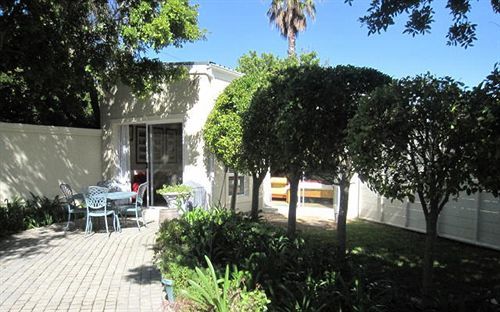 Navona Constantia Guest Cottage Cape Town Exterior photo