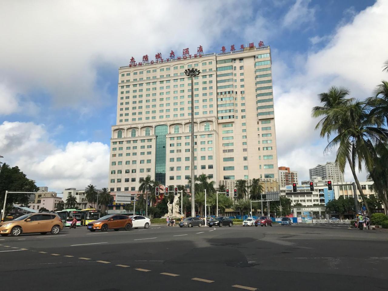 Sun City Hotel Haikou  Exterior photo