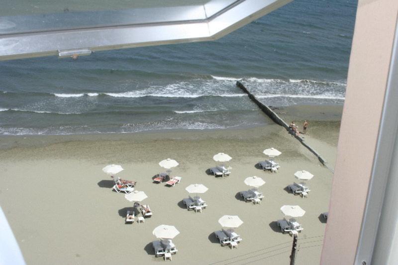 Mackenzie Beach Hotel Larnaca Facilities photo