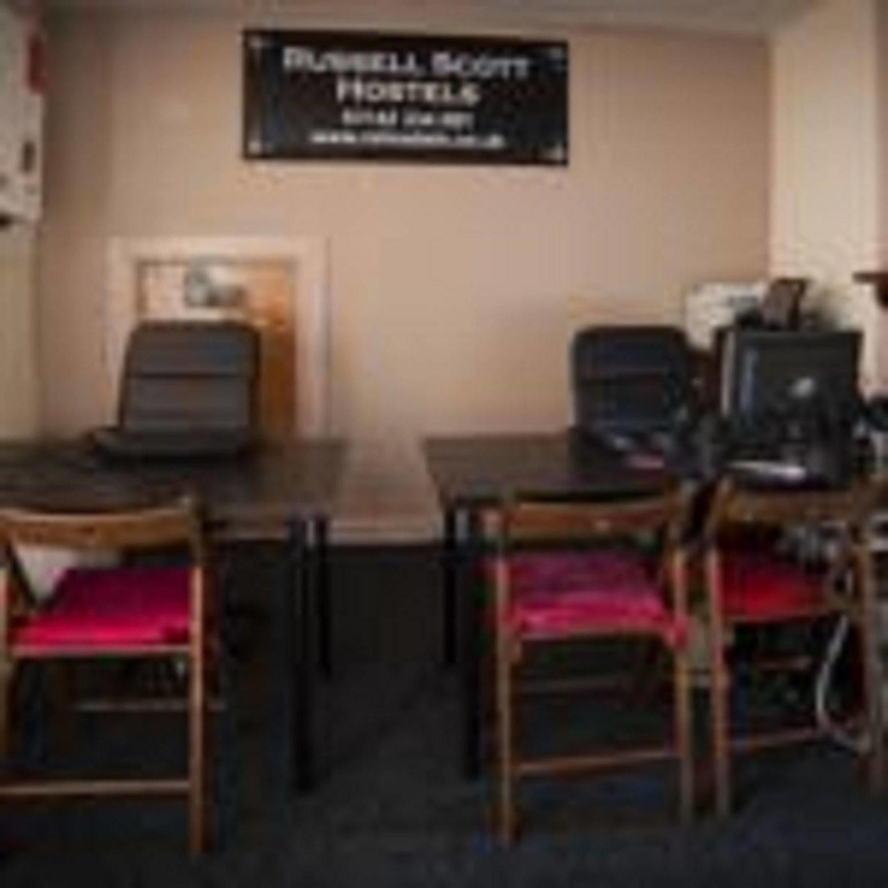 Russell Scott Backpackers - Sheffield Hostel Exterior photo