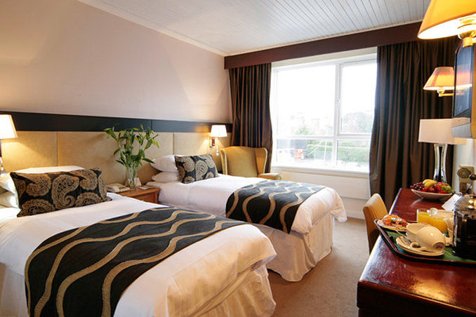 Wellington Park Hotel Belfast Room photo