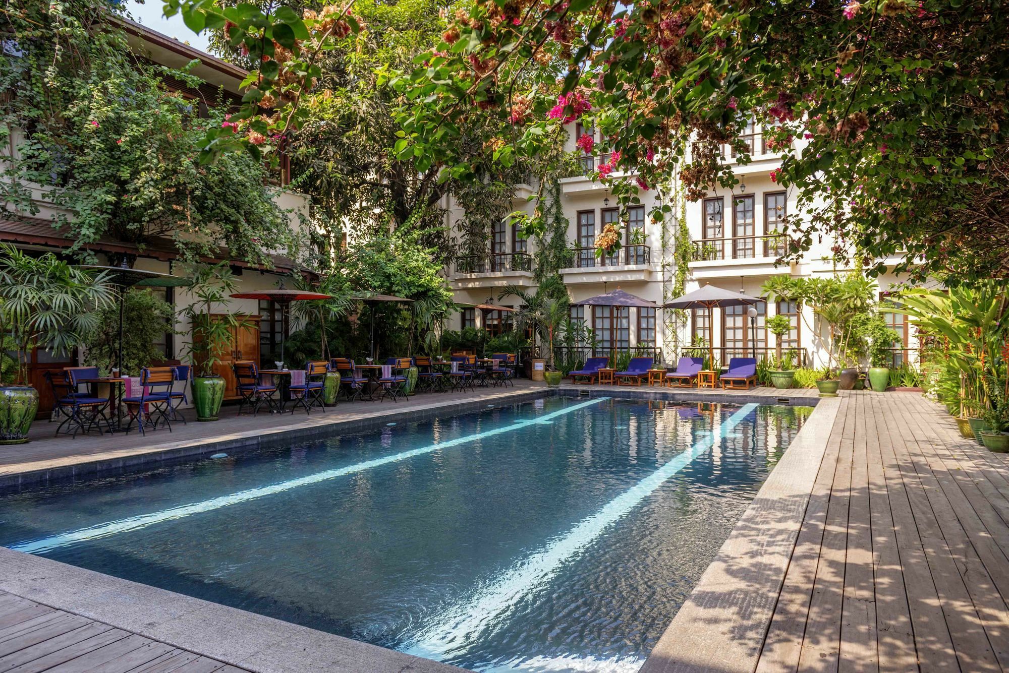 Savoy Hotel Yangon Exterior photo