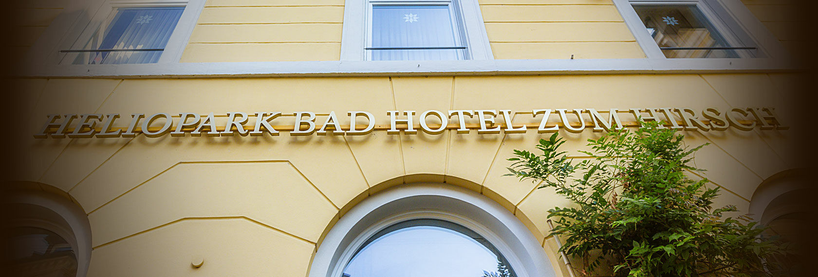 Heliopark Bad Hotel Zum Hirsch Baden-Baden Exterior photo