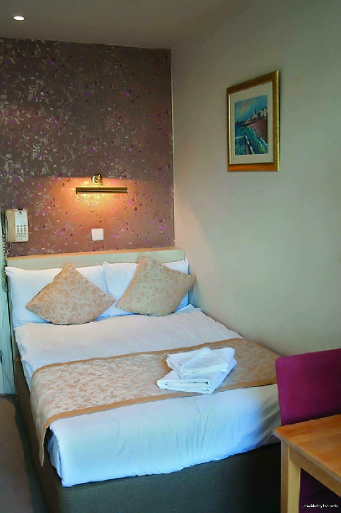The Brighton Hotel Room photo
