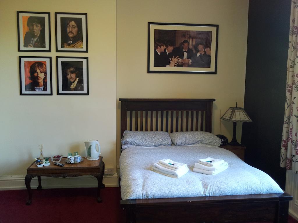 Stanley Park Hotel Liverpool Room photo
