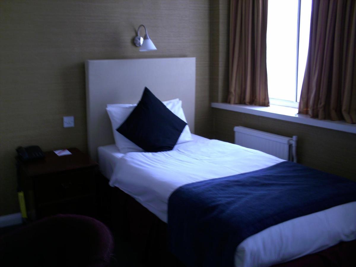 The Rose & Crown Hotel, Sure Hotel Collection By Best Western Tonbridge Room photo