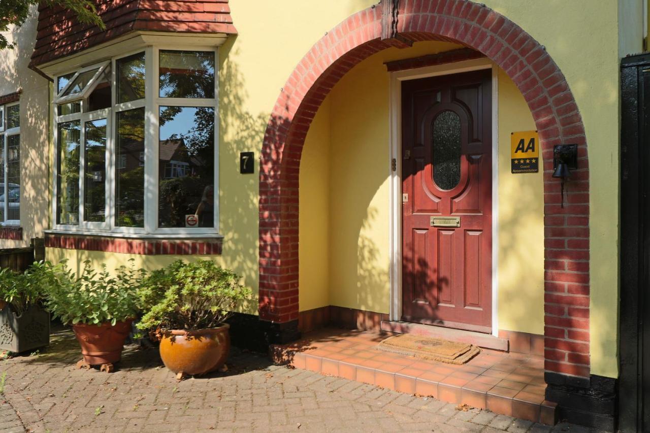 The Yellow House B&B Nottingham Exterior photo