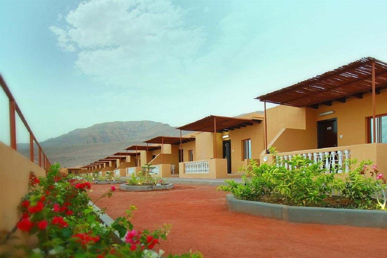 Sama Wadi Shab Resort Tiwi Exterior photo